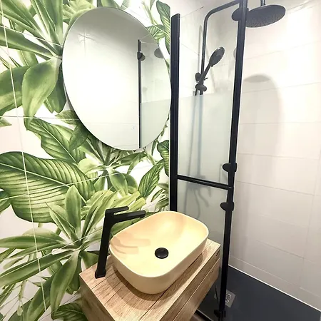 Luxury In The Heart Of דירה סופיה